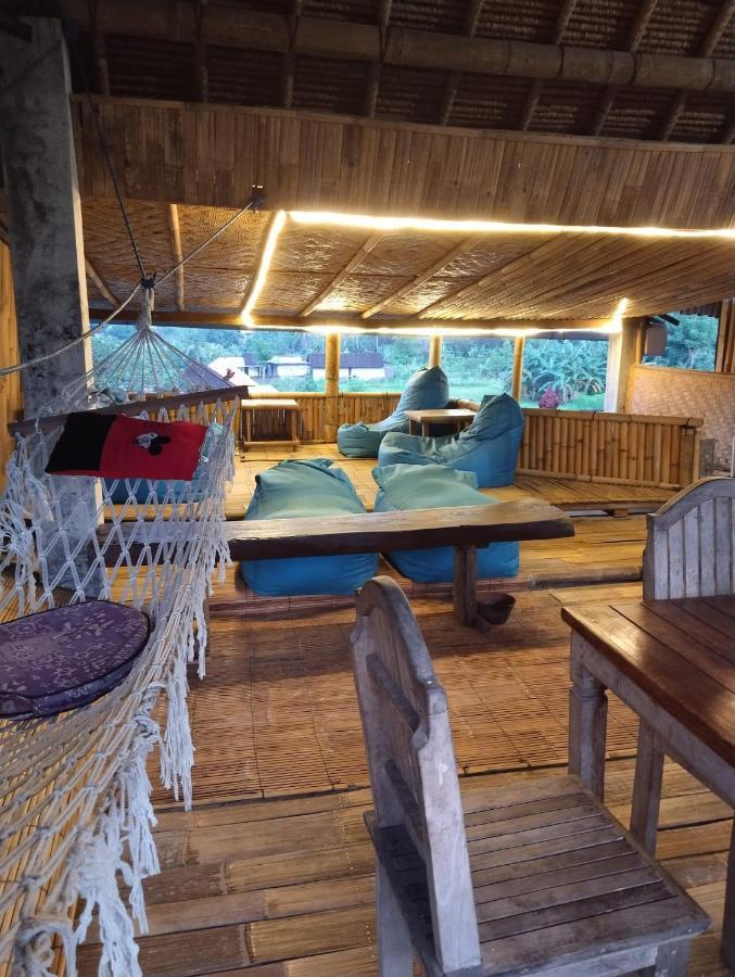 Amed Stop Inn Homestay, Rooftop Restaurant And Bar Esterno foto
