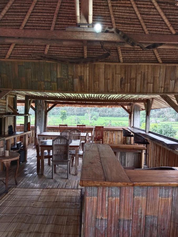 Amed Stop Inn Homestay, Rooftop Restaurant And Bar Esterno foto