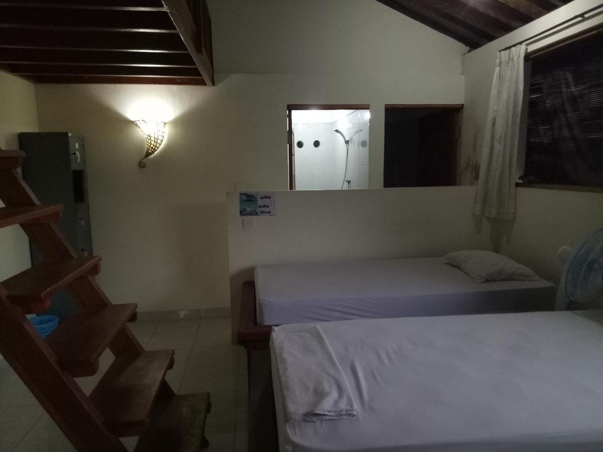 Amed Stop Inn Homestay, Rooftop Restaurant And Bar Esterno foto