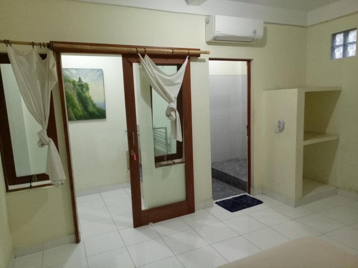 Amed Stop Inn Homestay, Rooftop Restaurant And Bar Esterno foto